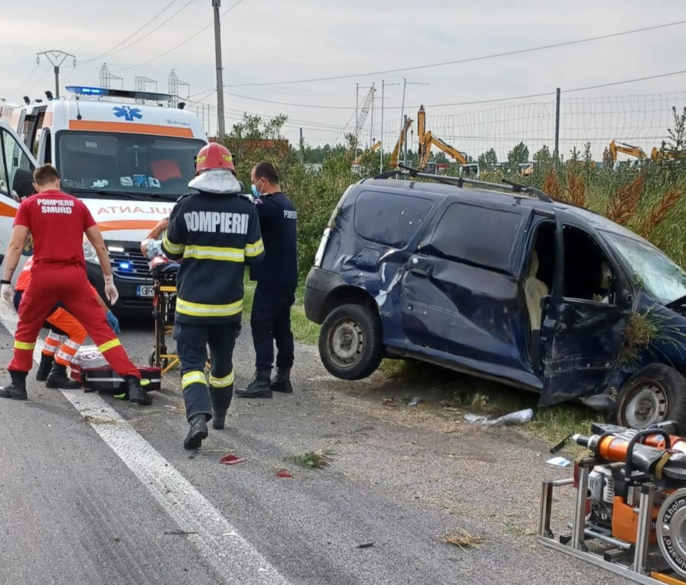 Accident Rutier Soldat Cu O Victim A Fost Solicitat Elicopterul Smurd